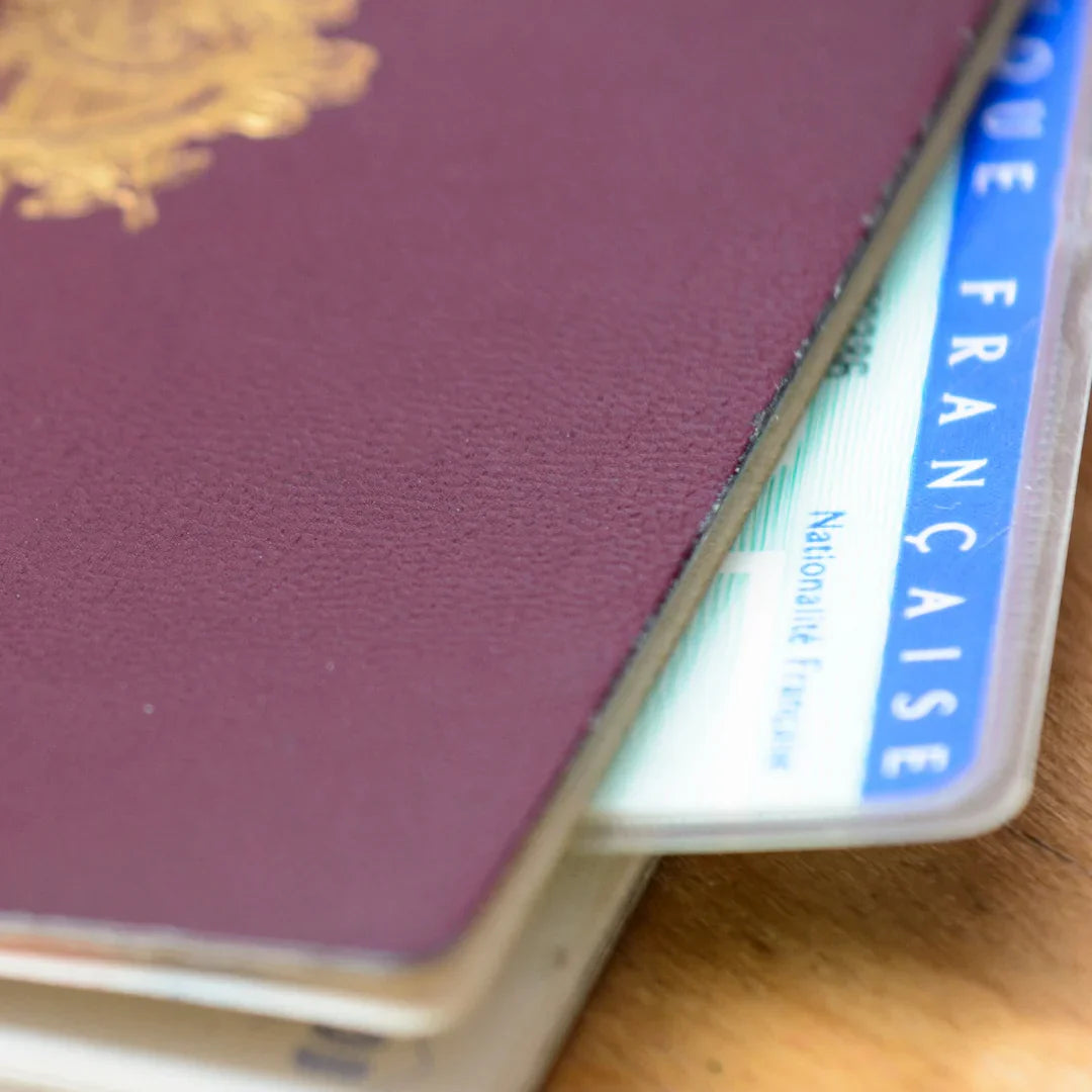 Passeport et carte d'identité française nécessaires pour traduction assermentée